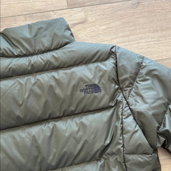 The North Face Women's Green Puffer Jacket size large - Picture 8 of 8